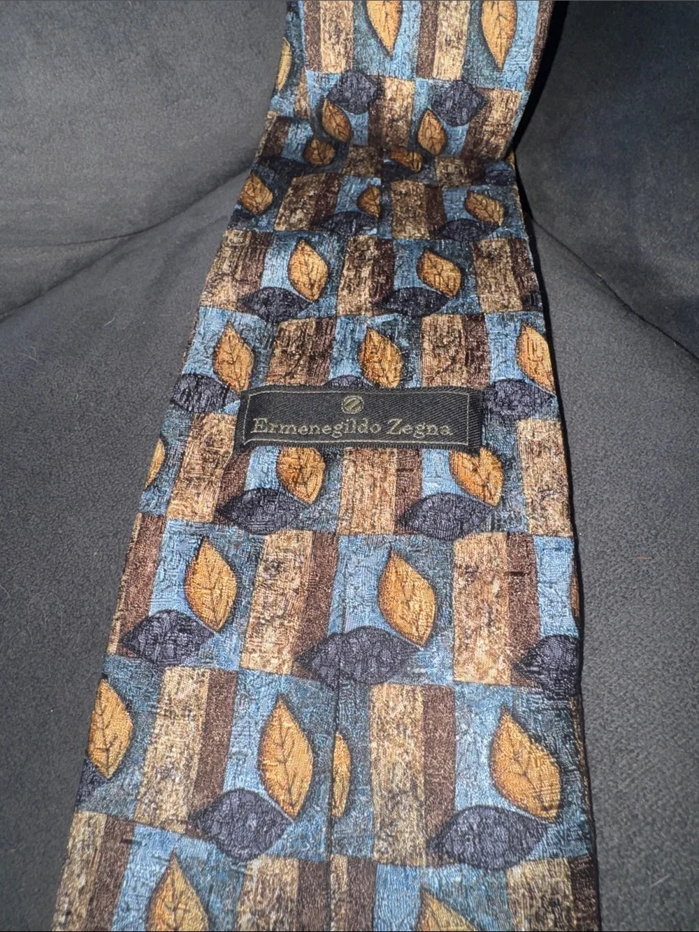 Ermenegildo Zegna Blue and Brown Leaf Motif Silk Tie